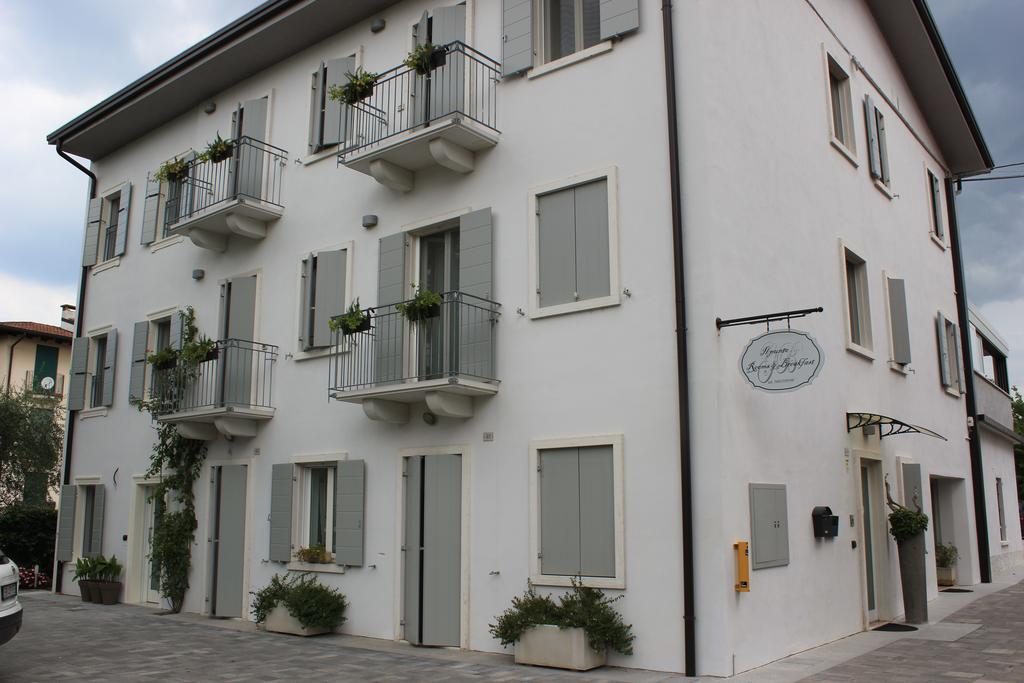 Punto 41 Hotell Peschiera del Garda Exteriör bild