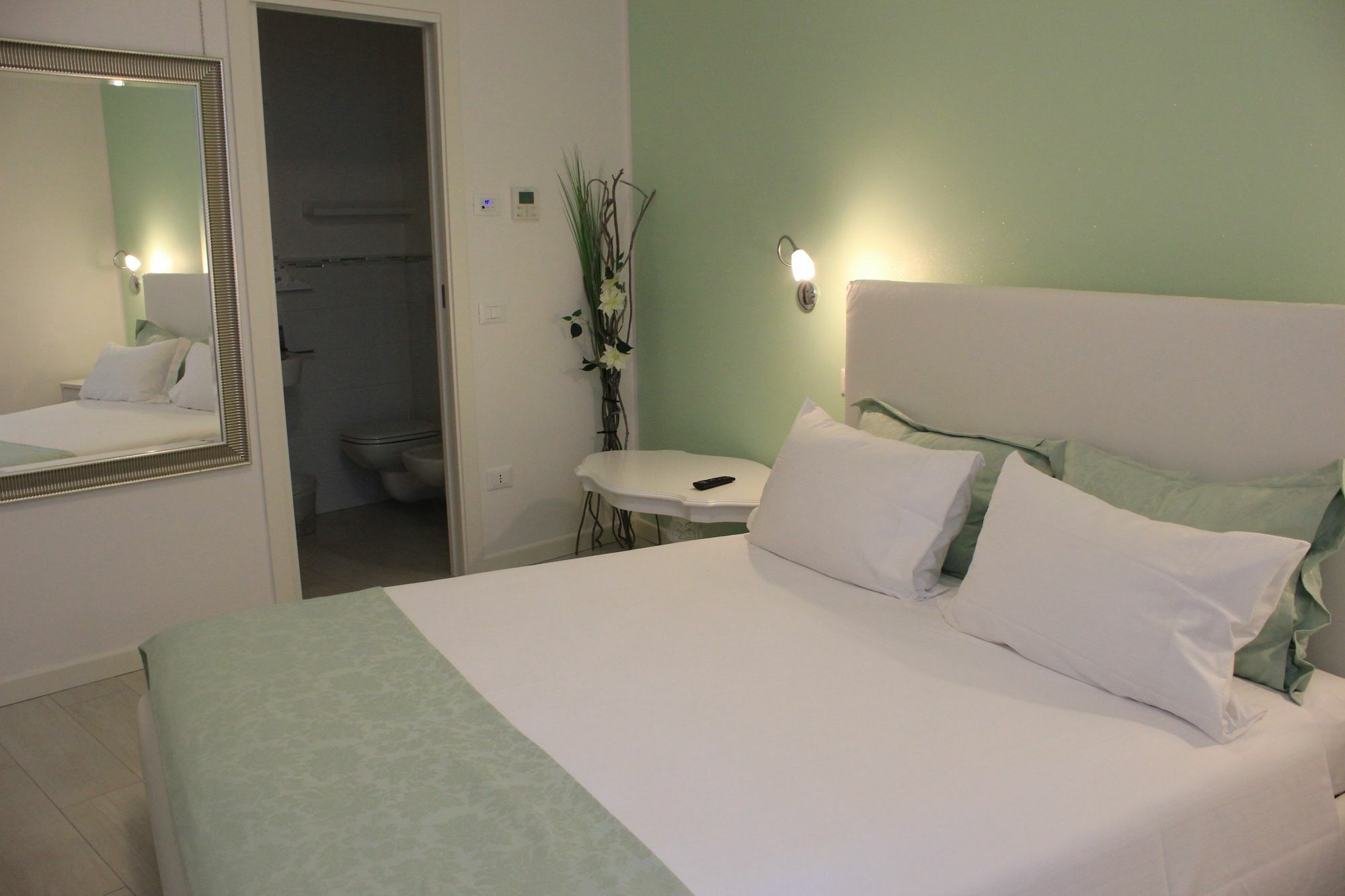 Punto 41 Hotell Peschiera del Garda Exteriör bild